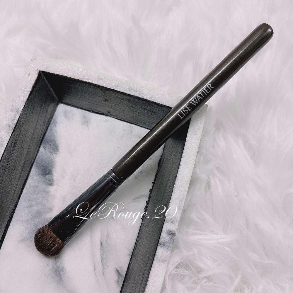 Lise waiter natural hair eyeshadow brush